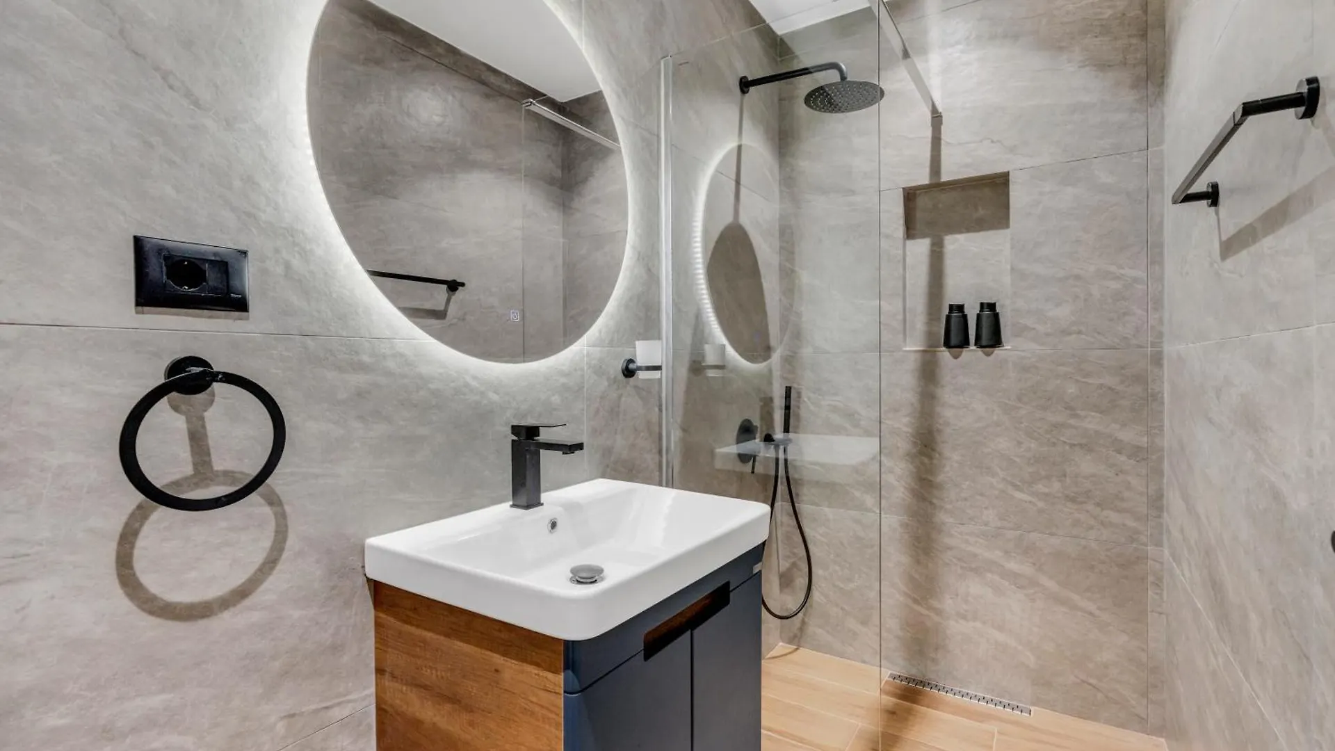 The Nook City Centre En Suite Berat Apartamento
