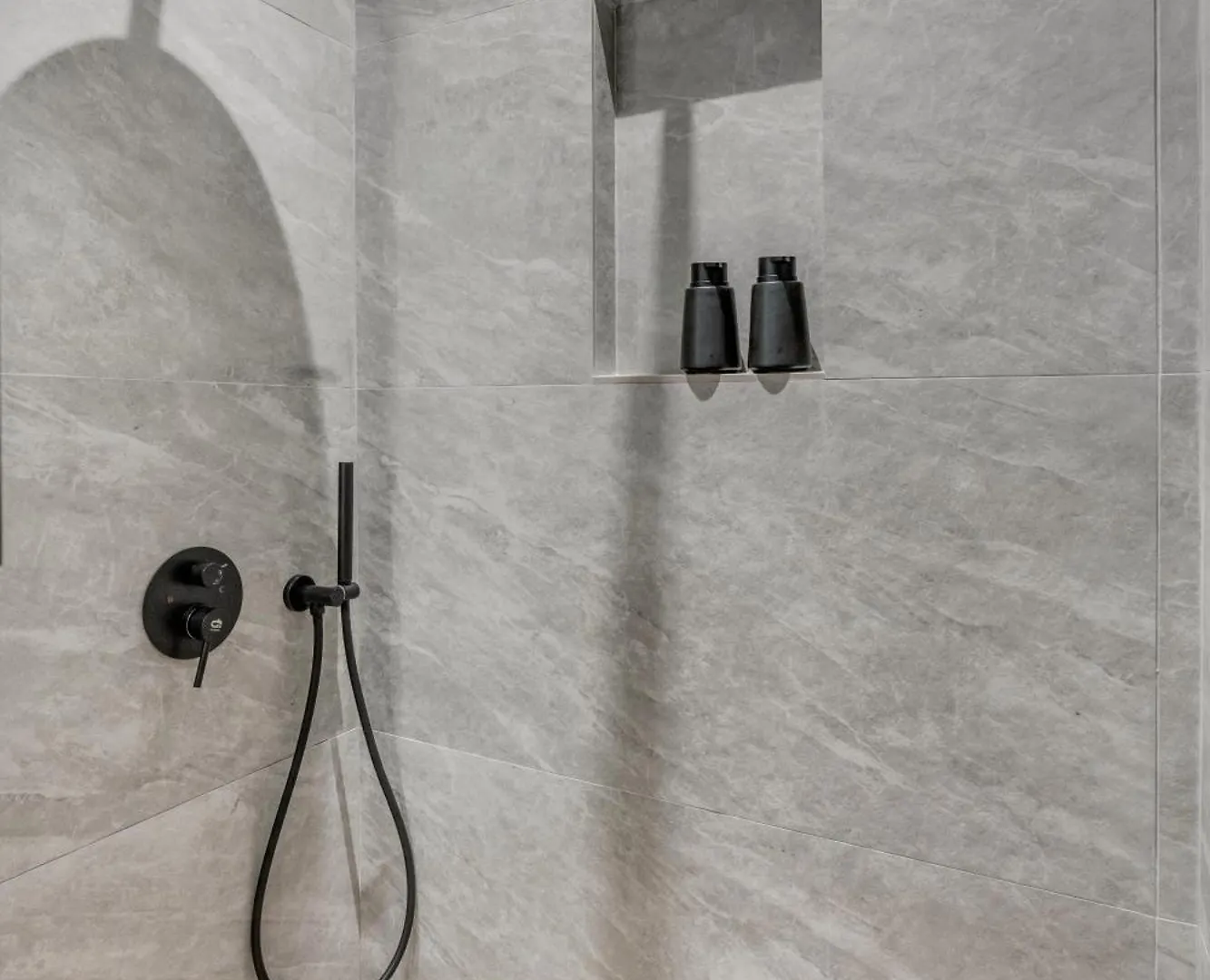 The Nook City Centre En Suite Berat Apartamento