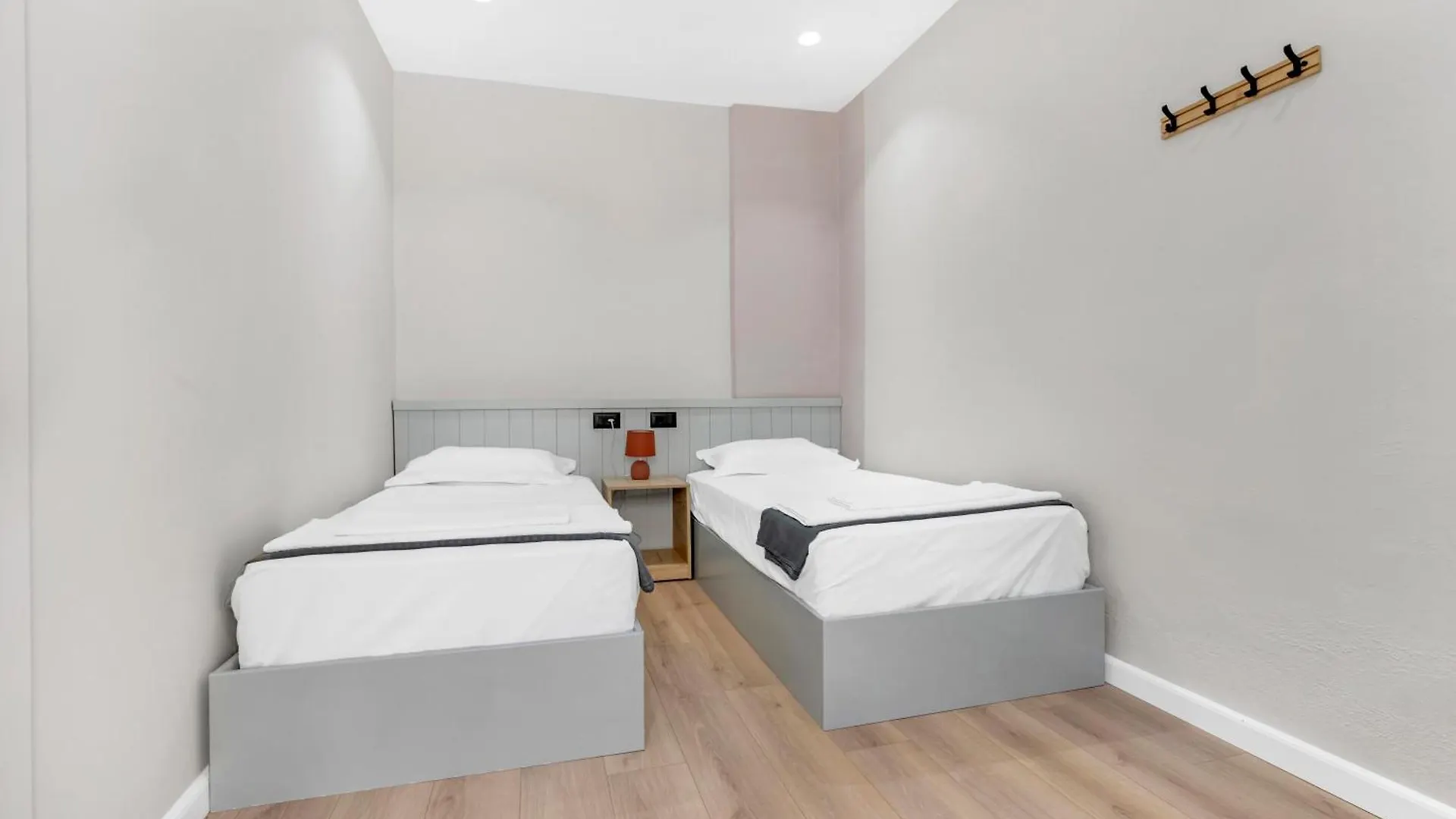 The Nook City Centre En Suite Berat 0*,  Albania